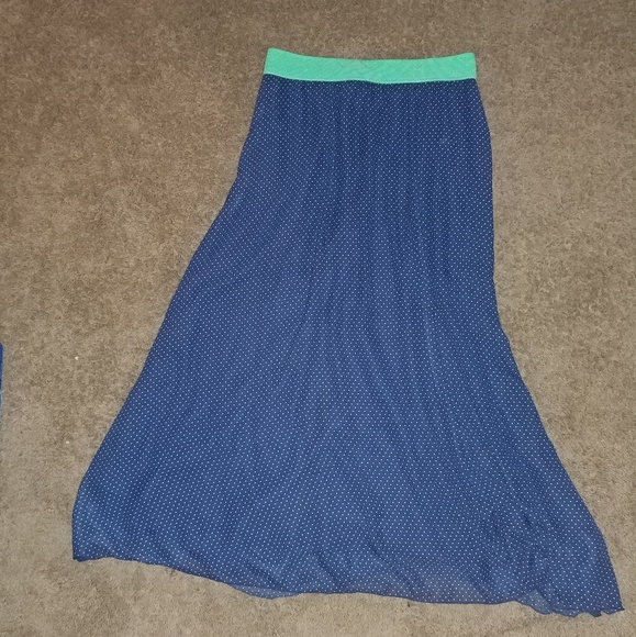 LuLaRoe Dresses & Skirts - LuLaRoe "Lucy" Blue with polka dots